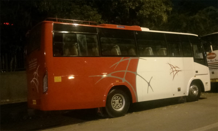 27 Seater Luxury Coach hire in Delhi